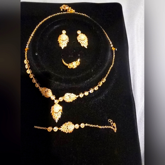 21kgp Duabi Jewlery - Elegant Gold Jewelry Set - Picture 1 of 17